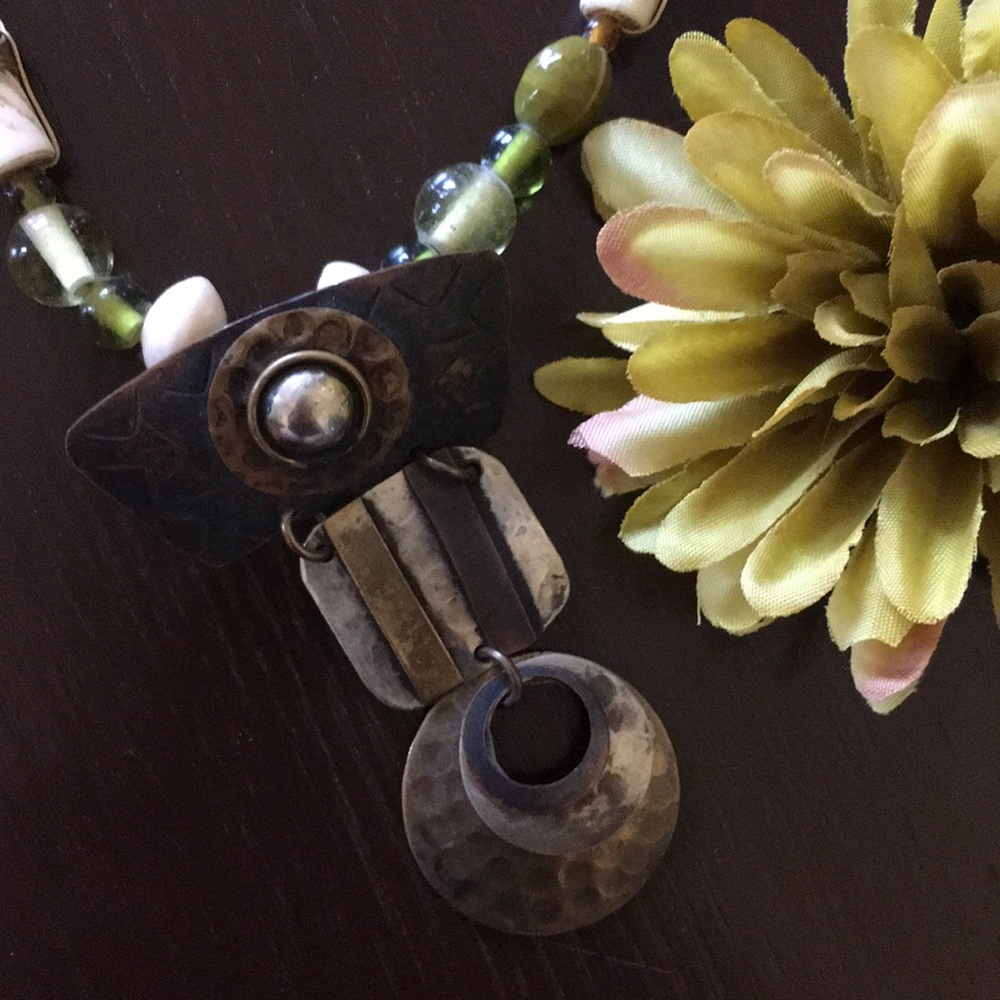 Beaded necklace